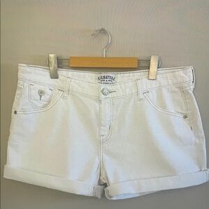 Signature Women's White Shorts